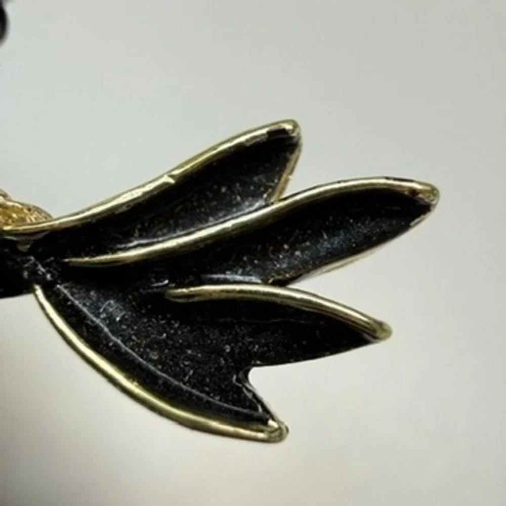 Vintage Black Enamel Gold Tone Bird Brooch 1.75